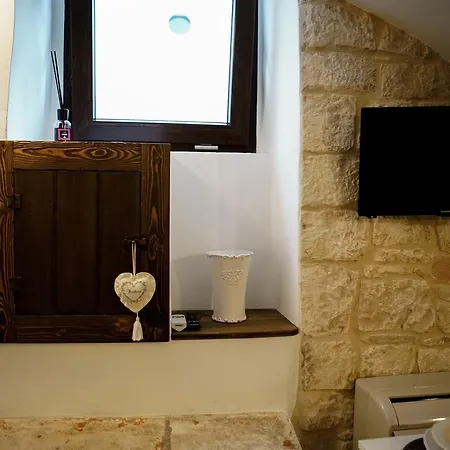 5 - Via Nuova Putignano